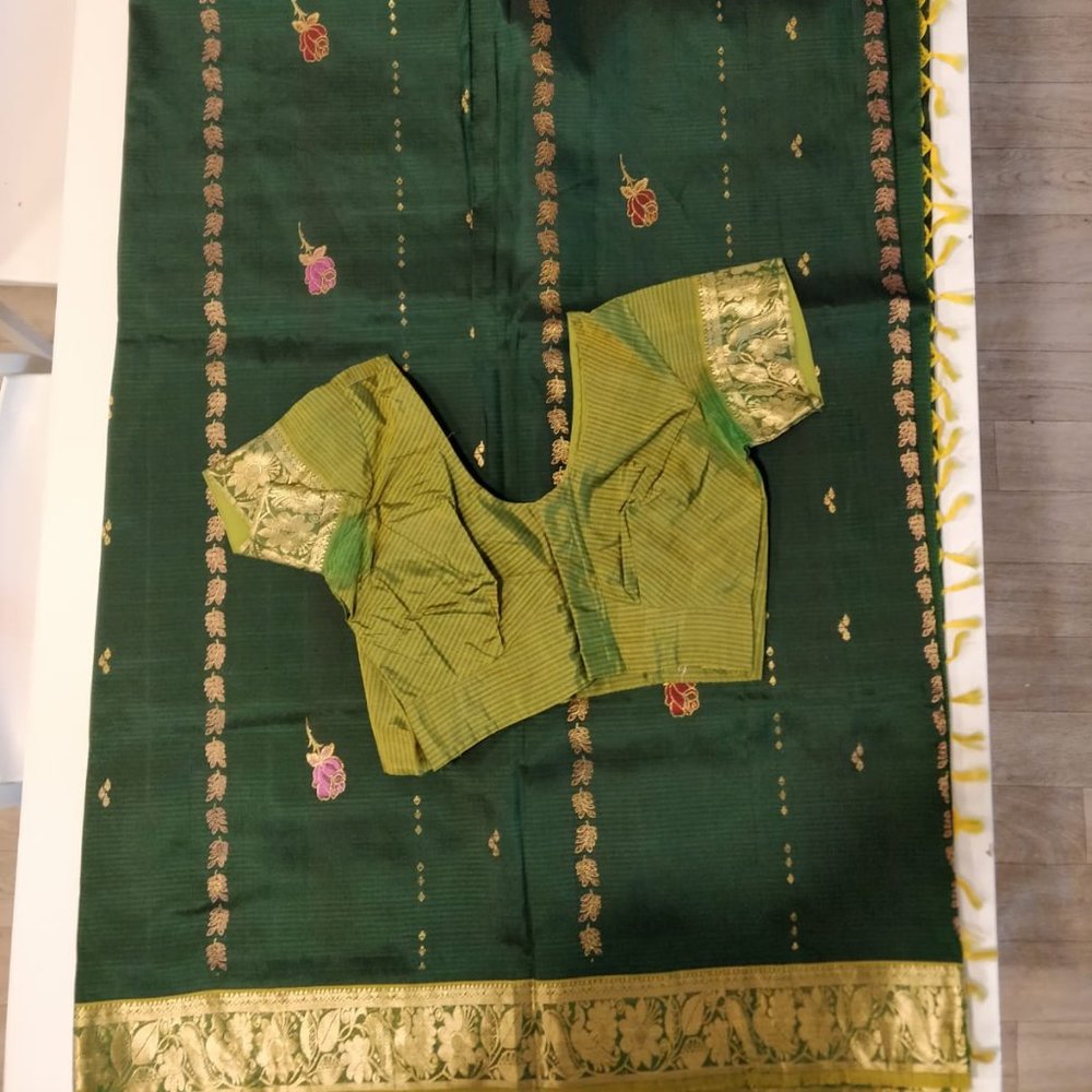 kanjivaram silk saree with blouse  Like New !